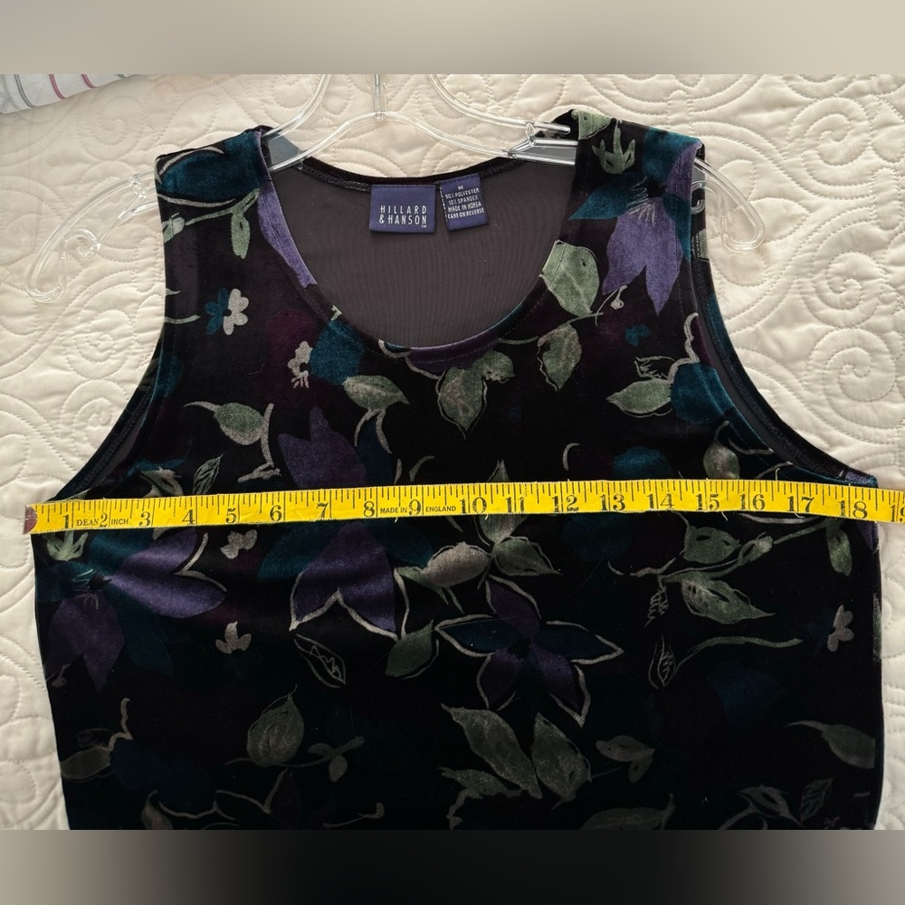 Hillard & Hanson Floral Velvet Tank Top Size M - Picture 4 of 7